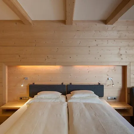 Garni Pirchhuett 4* Обергургль