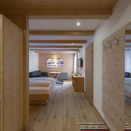 Garni Pirchhuett Обергургль