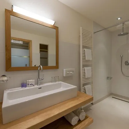 Отель Garni Pirchhuett 4*