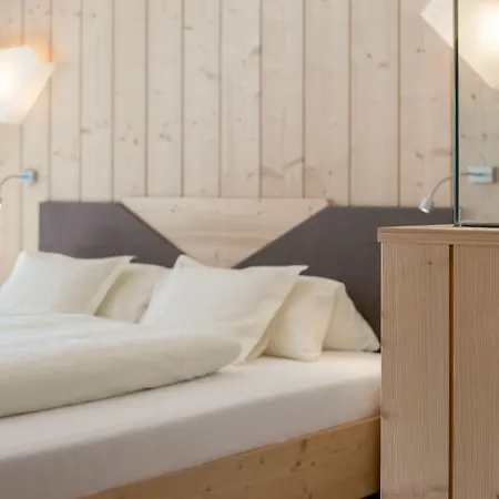 Garni Pirchhuett Обергургль