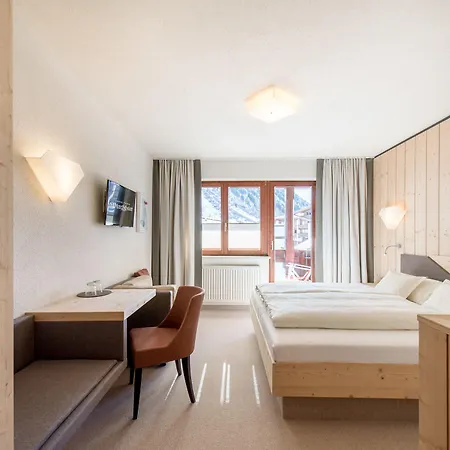 Garni Pirchhuett Hotel