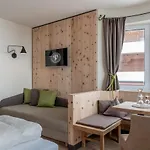 Garni Pirchhuett Ξενοδοχείο 4*