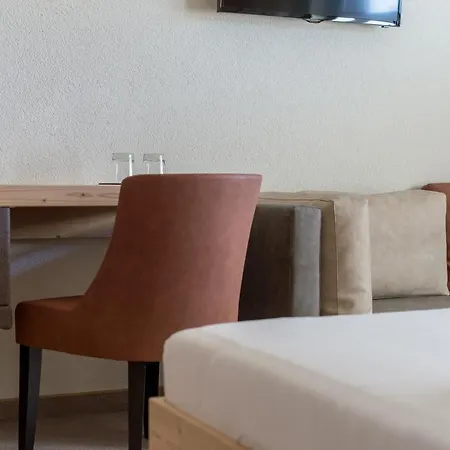 فندق Garni Pirchhuett 4*