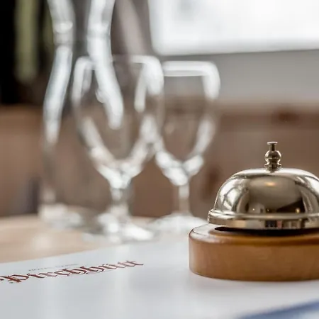 فندق Garni Pirchhuett 4*