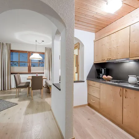 Garni Pirchhuett 4* اوبرغورغل