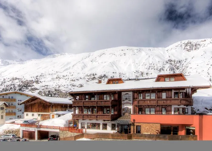 Garni Pirchhuett Otel 4*