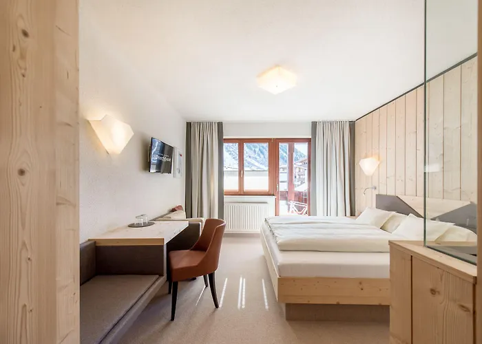 Garni Pirchhuett Otel